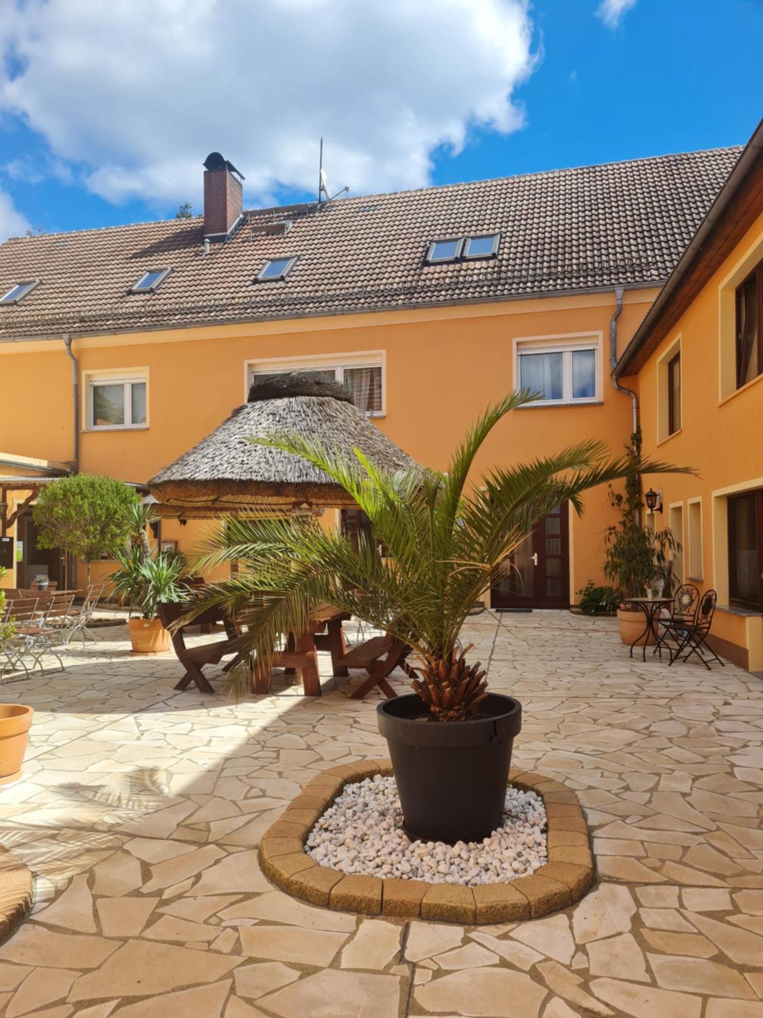 Pension Cubana Rothenburg  Eksteriør billede
